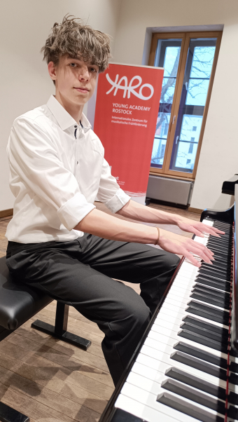 Valentin-Yaro-Wettbewerb.jpg